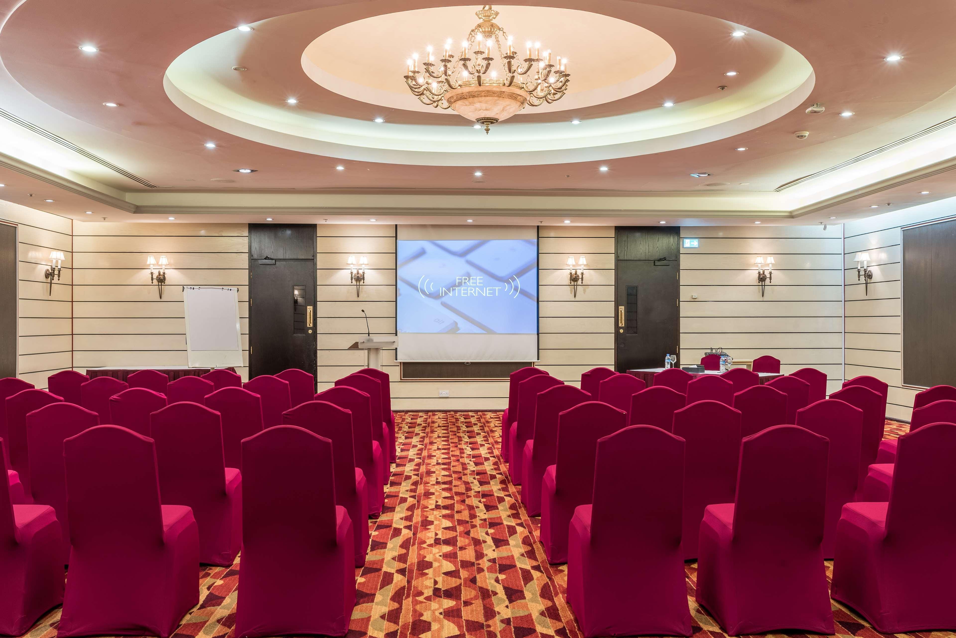 Radisson Blu Hotel, 5*