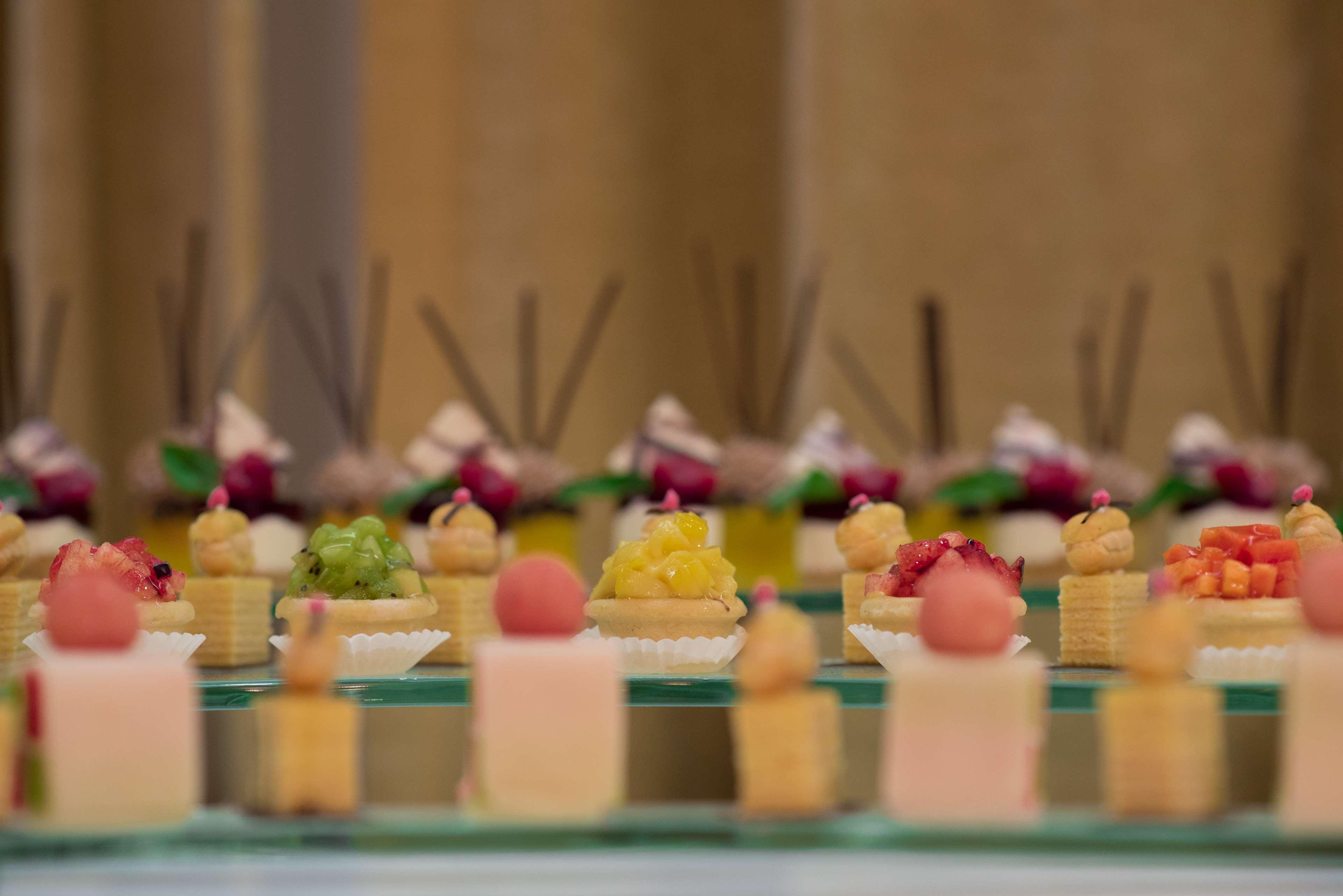 Radisson Blu Hotel, Готель 5*