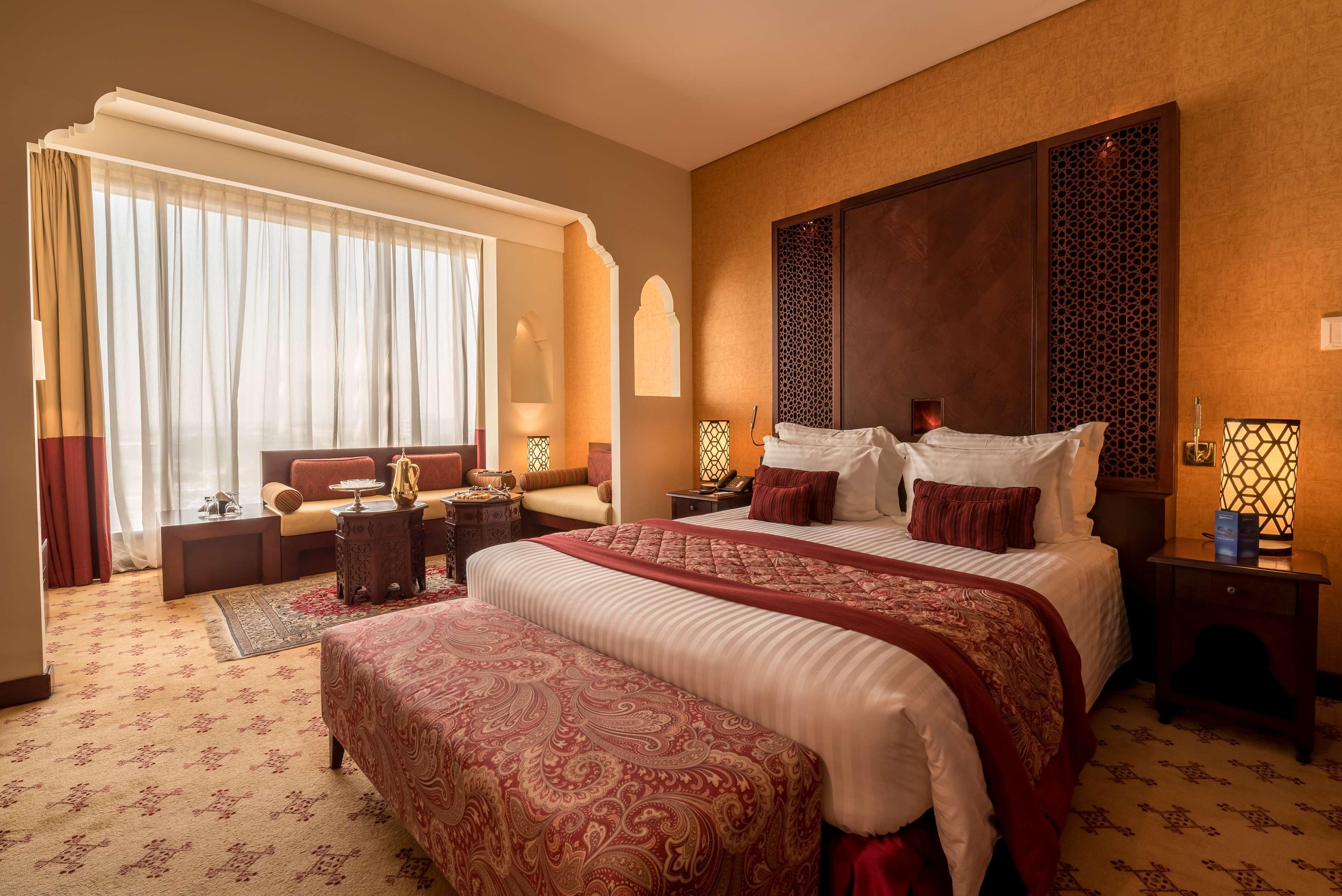 Radisson Blu Hotel, Hotel