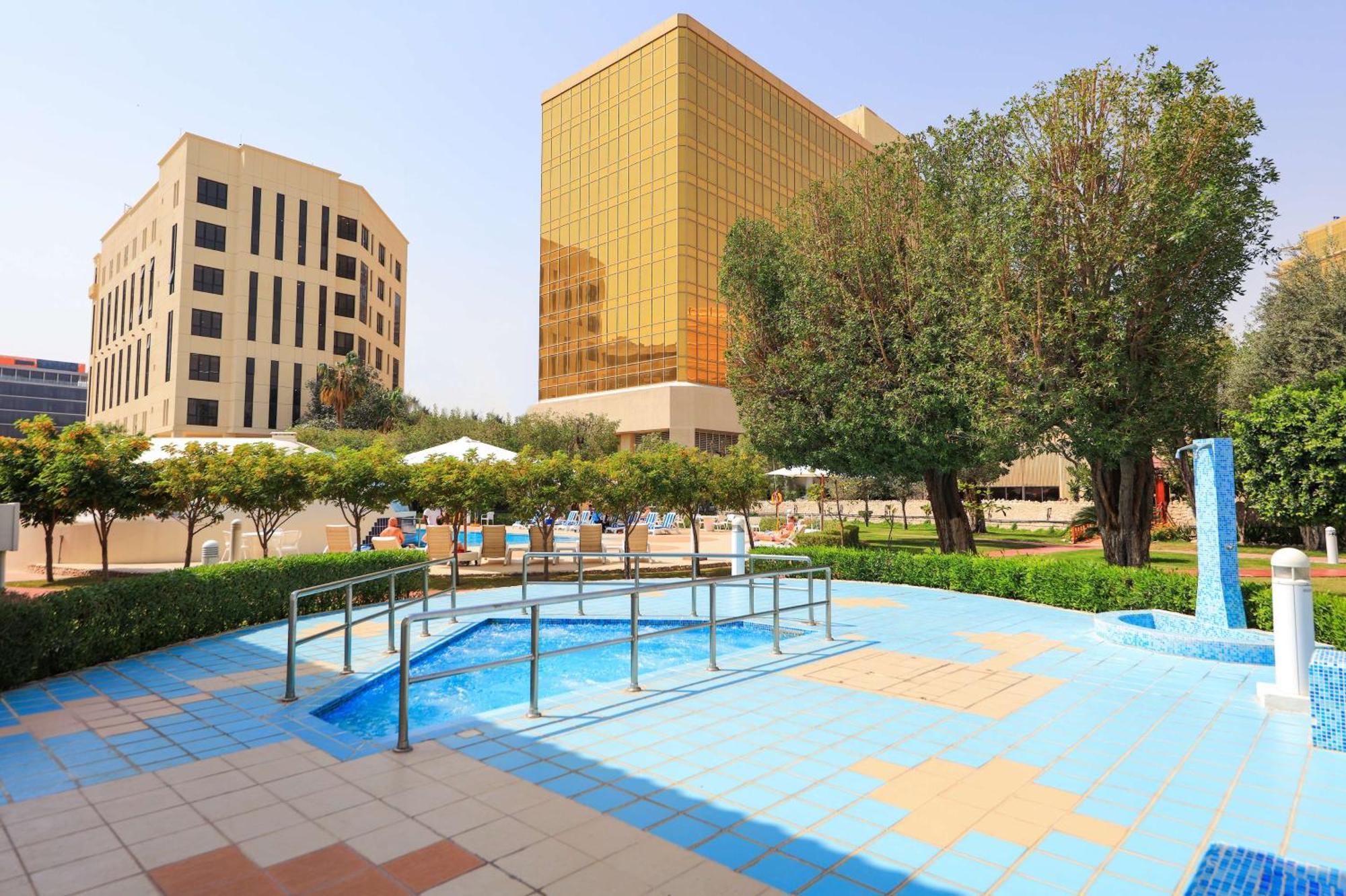 Radisson Blu Hotel, 5* Doha